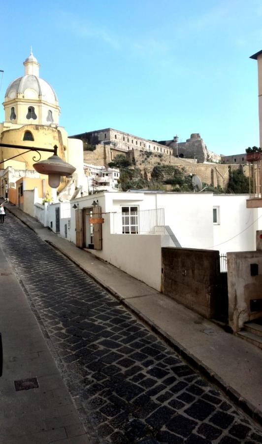 Appartamento Casa Adriano Procida Esterno foto