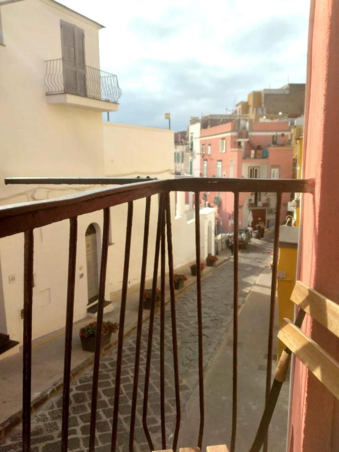 Appartamento Casa Adriano Procida Esterno foto